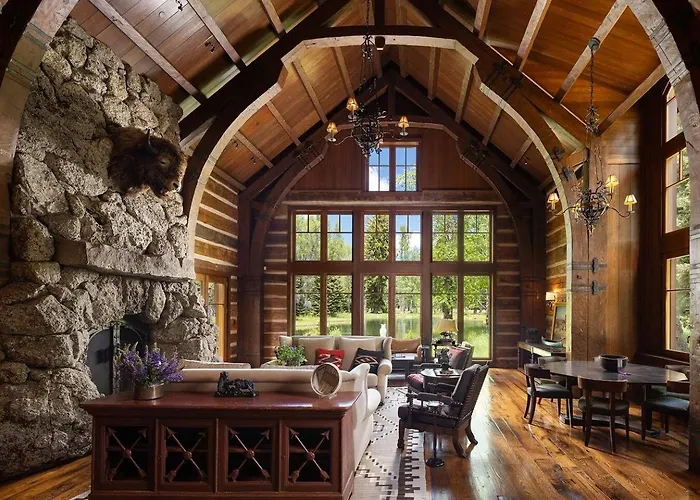 Сasa de vacaciones Luxury Mountain Estate With Panoramic Views *