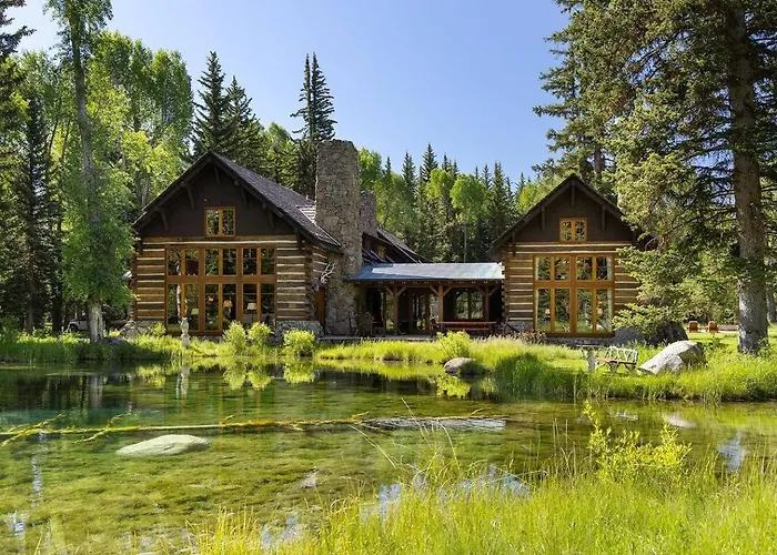 Luxury Mountain Estate With Panoramic Views