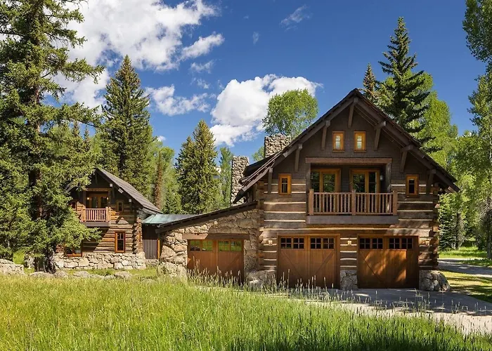 Сasa de vacaciones Luxury Mountain Estate With Panoramic Views *