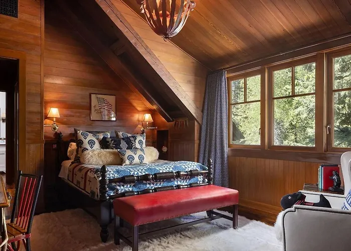 Luxury Mountain Estate With Panoramic Views