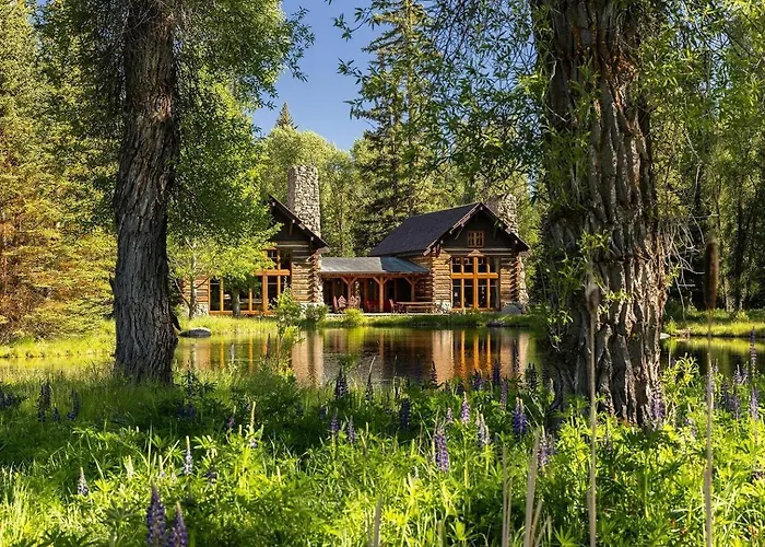 Luxury Mountain Estate With Panoramic Views